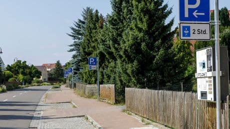 Parkverbote: Ärger im Dorf Störmthal über unerwarteten Schilderwald