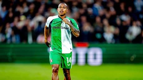 Feyenoord houdt adem in: Igor Paixao enkele weken aan de kant door spierblessure