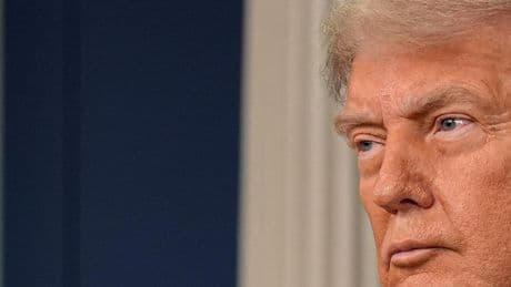 Trump annonce 35% de surtaxes douanières sur les produits canadiens à partir du 1er août