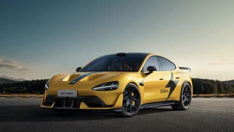 El Xiaomi SU7 Ultra pulveriza récords en Nürburgring con dos versiones radicales para circuito