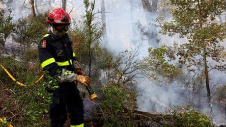 En direct, incendie dans l’Aude : les conditions météo jeudi « sont plutôt favorables en ce début de matinée » , selon les pompiers