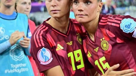 „Unglaublich bitter“: DFB-Frauen hadern nach historischem 1:4 gegen Schweden