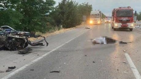 Balıkesir'de katliam gibi kaza! 3 ölü, 1 yaralı