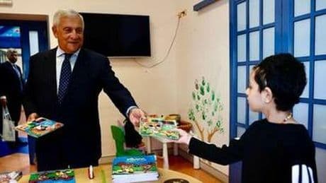 La ministra dell?Anp dai bimbi in cura a Roma. Tajani: «Italia contraria ai raid sulla Striscia»