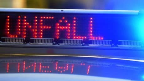 Schrecklicher Fund in Berlin: Mann liegt tot auf Dach von S-Bahn