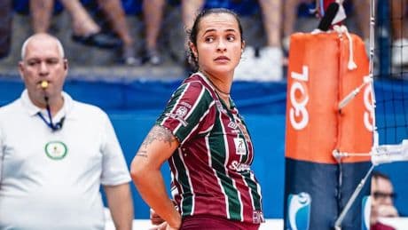 Im 5. Monat! - Volleyball-Star spielt mit Babybauch