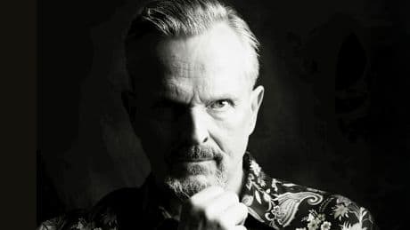 Vuelve Miguel Bosé: "Se han ensañado conmigo pero todo se olvida, todo cambia, todo desaparece"