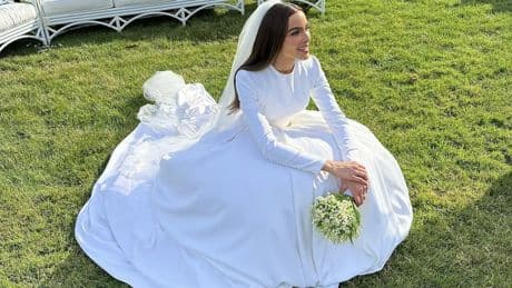 El traje de novia perfecto para una boda civil existe y está en Mango: por 250 €