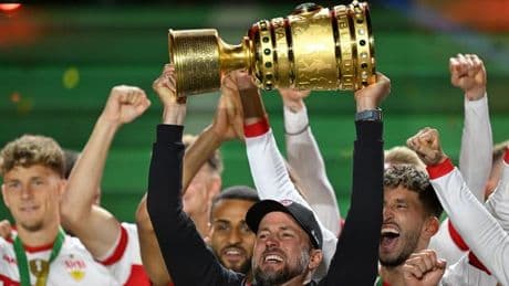 Nach dem Endspiel-Sieg: VfB im Rausch: Pokal-Party und neues Briefpapier