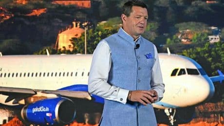 Oud-KLM-topman Elbers weer in de armen bij Air France-KLM: ’Zijn verloofd’