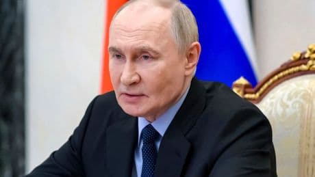 Four men ‘torched Ukrainian-owned firm in UK on behalf of Russia’s Wagner Group’