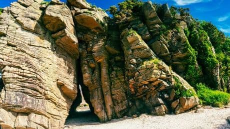 The secret Scottish beach home to amazing ancient rock formations