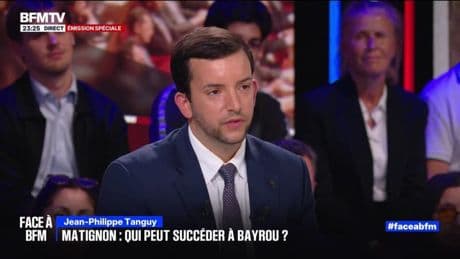 Immigration: "François Bayrou découvre après 30 ans de vie politique qu'il y a peut-être un problème avec l'immigration", ironise Jean-Philippe Tanguy (RN)