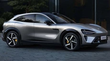 5.000 Autos in einer Woche: Handyhersteller holt Tesla ein
