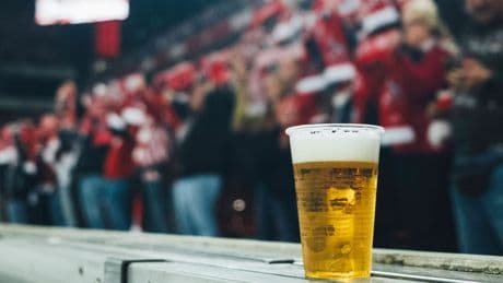 1. FC Köln: Das kosten Bier, Bratwurst und Tickets