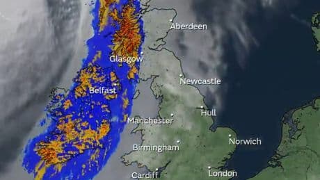 Met Office map shows MASSIVE band of rain soaking UK as thunder & gales to hit just days after sunniest Spring on record