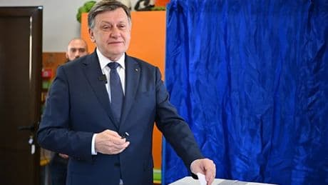 Romanya yeniden sandık başında: İptal edilen seçim tekrar ediliyor
