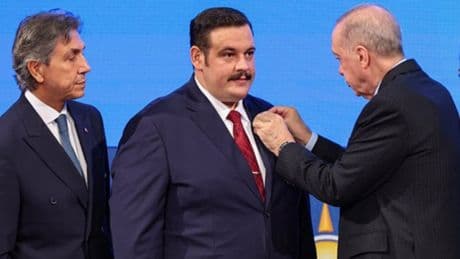 Erdoğan, 'kilo ver' dedi, rozet taktı: AKP'ye geçen başkan rüşvetten gözaltına alınmış!