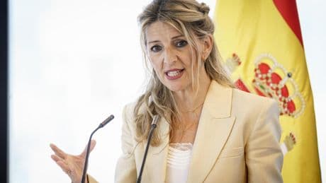 Trabajo estima que la reducción de jornada elevará hasta un 7% los costes de las empresas