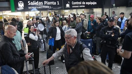 Afectado por el caos ferroviario Madrid-Sevilla: cómo reclamar y qué compensaciones te corresponden