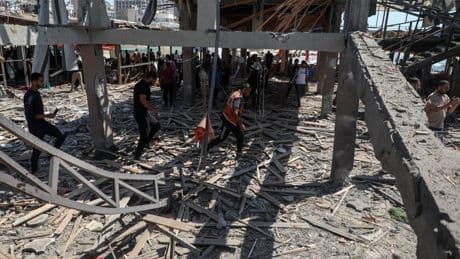 Conflit au Proche-Orient, jour 634 : frappes à Gaza, Netanyahou bientôt à Washington