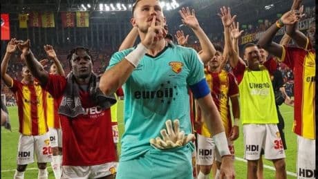 Göztepe'de Mateusz Lis, geçmişe sünger çekti