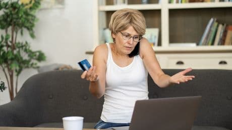 Milliarden gestoppt: Deutsche Banken blockieren Auszahlungen wegen Paypal-Panne