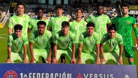 El Barça Atlètic se aferra a una permanencia remota en la última jornada