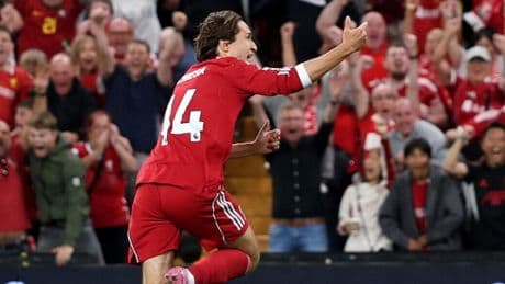 Liverpool, l'urlo di Chiesa! 4-2 al Bournemouth all'ultimo respiro. Diogo Jota, omaggio e brividi