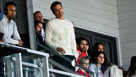 Former Man United star is bizarrely spotted in Wrexham owners' box for QPR clash