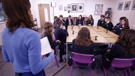 Two hour screen time limit for children being considered by government