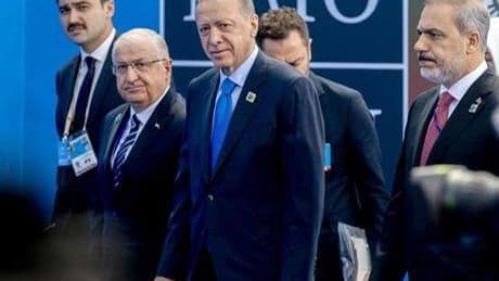 Cumhurbaşkanı Erdoğan'dan NATO Zirvesi'nde diplomasi trafiği