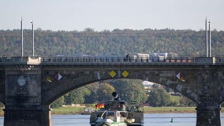 Freizeit: Elbe-Pegelstand steigt - mehr Fahrten der Weißen Flotte