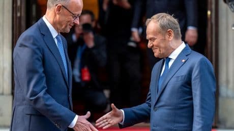 Antrittsbesuch: Wie Merz nach Polen flog und in der Wirklichkeit landete