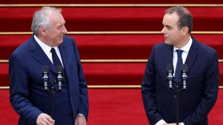 Budget : Sébastien Lecornu renonce à la suppression de deux jours fériés voulue par François Bayrou