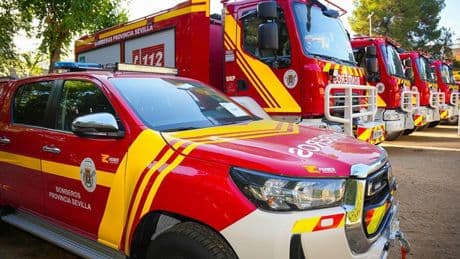 Muere una mujer de 61 años en el incendio de una vivienda en estado ruinoso en Tomares