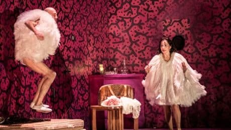 Au théâtre de l’Odéon, on ne fait que passer à L’Hôtel du Libre-Échange