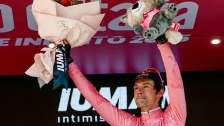 Roglic toma el mando del Giro a la segunda etapa