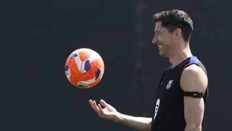 Lewandowski regresa al once del Barça para intentar ganar la Liga en Cornellà