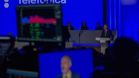 Telefónica pierde 1.300 millones hasta marzo