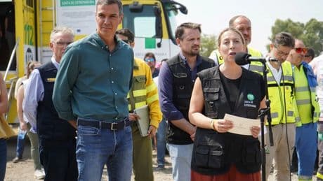 Sánchez pide "lealtad institucional" e insiste en el pacto climático y el PP aboga por flexibilizar normas medioambientales