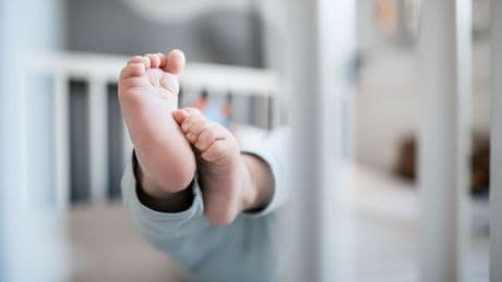 Verkehr: Baby erblickt auf der Autobahn das Licht der Welt
