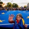 Thousands join a pro-EU rally in Romania’s capital as pivotal presidential runoff looms