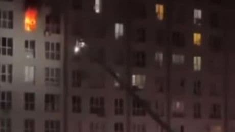 Sitede yangın paniği: 8. kattan atlayan kadın ağır yaralandı
