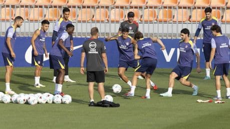 El Atlético, listo para abrir el telón en Oporto