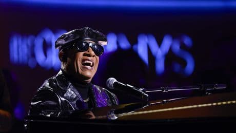 Stevie Wonder ontkracht geruchten: ’De waarheid is dat ik kort na mijn geboorte blind werd’