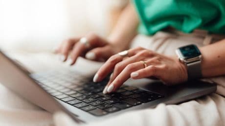 68 % Rabatt: Bei Amazon gibt es einen Laptop für 500 statt 1600 Euro