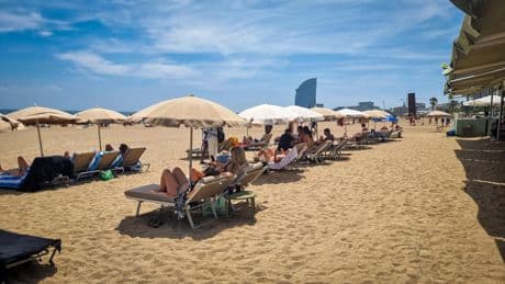 Niet extreme hitte zit toerist aan de Costa’s dwars, maar de portemonnee: ’Campingprijs is bijna verdubbeld’
