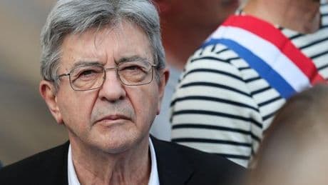 Jean-Luc Mélenchon appelle le PS à « réagir » après des propos de la candidate socialiste à la législative partielle à Paris
