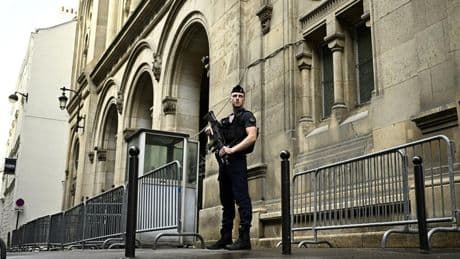 Attaque à Washington: la France renforce la sécurité autour des «sites liés à la communauté juive»